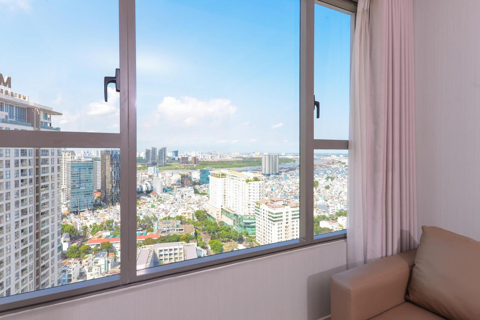 Yo'S Homes Rivergate Apartment Infinity Pool Near District 1 ホーチミン市 エクステリア 写真
